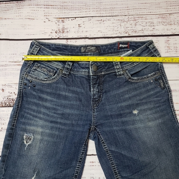 Silver Jeans Aiko Mid Boot Cut Distressed with embroidery and studs. - Picture 14 of 16